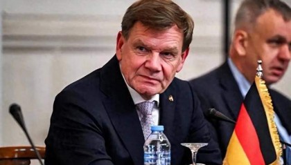 德外长乱说话后，因中方无人愿接见，被迫取消访华，罕见的信号