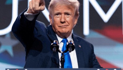 中国被做局了？刚拿下稀土大单，特朗普又要开“第二枪”，全球收到通告，对外释放信号非同寻常