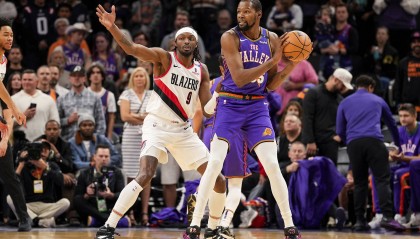 杜兰特20+7西蒙斯20分 布克28+5太阳送开拓者6连败