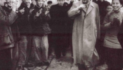 1953年毛主席视察，目光突然聚焦谭震林：你到底在银行存了多少钱