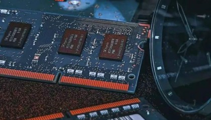 三星、SK海力士半年赚了1330亿，把去年亏的全赚回来了