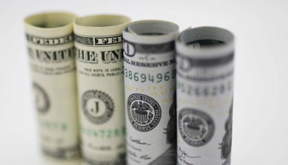 1月末外汇储备余额为32193亿美元，黄金储备连续15个月增加