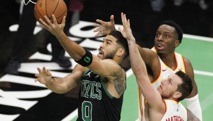 塔图姆20+8戴森28+7 吹杨缺阵老鹰胜凯尔特人