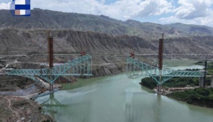 川青铁路尖扎黄河特大桥施工绳索断裂已致7人遇难9人失联，原计划本月合龙