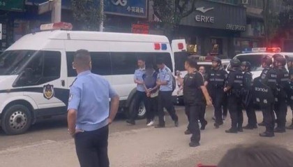 福泉一家珠宝店被盗，涉事门店员工称偷盗者已被找到，警方回应