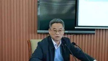 中央批准开除党籍后，“靠金融吃金融”的老虎被逮捕！10天内4虎被捕