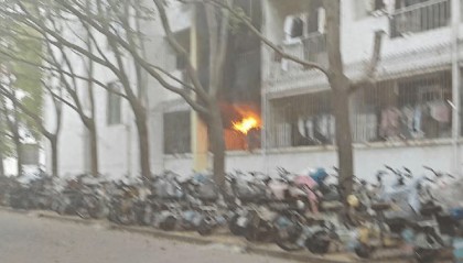 女生宿舍起火，楼栋闸机成撤离“拦路虎”，警务室：刷脸是为保障安全
