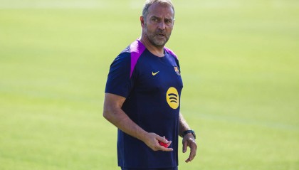 弗里克铁腕治军：巴萨备战新赛季的秘密武器