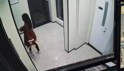 “脚上没穿鞋”，大四女学生凌晨外出失联4天！家在深圳