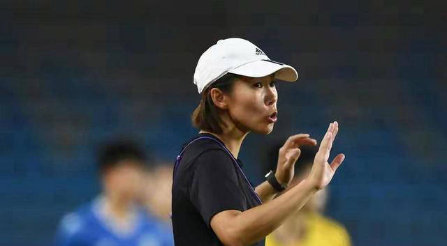 上海女足连续险胜，高仓麻子应该换教练了吗？