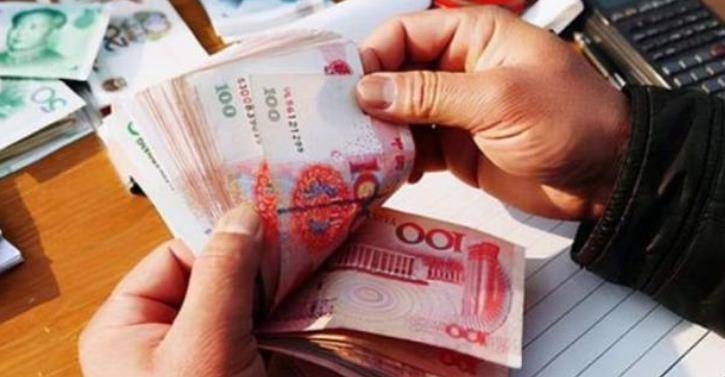银行存款利率调整后，存20万在银行，一年的利息有多少？