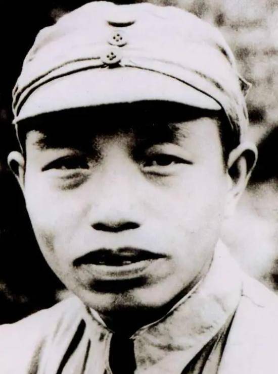 1953年毛主席视察，目光突然聚焦谭震林：你到底在银行存了多少钱