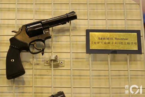 香港警方将换国产手枪