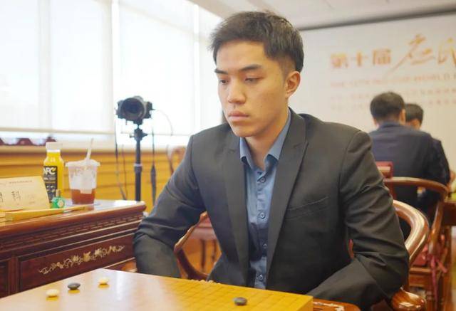悲壮！谢科，应氏杯半决赛内战许皓鋐，50手便仅剩个位数胜率！