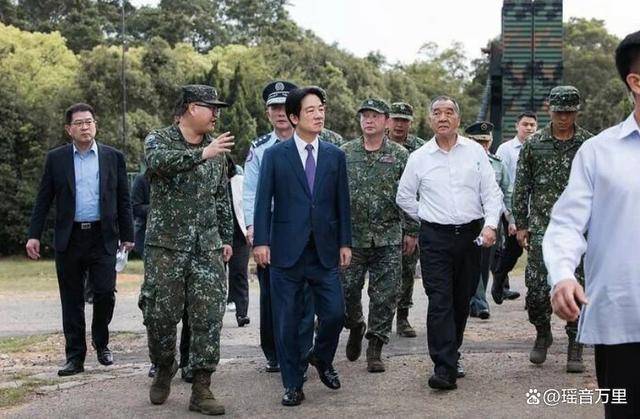 美司令打造“地狱景象”，解放军军机直逼金门，赖清德警卫投诚！