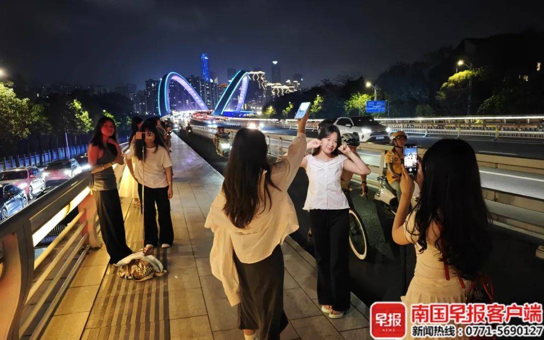 突然爆火！南宁大桥变身“猫耳朵”，你去打卡了吗？