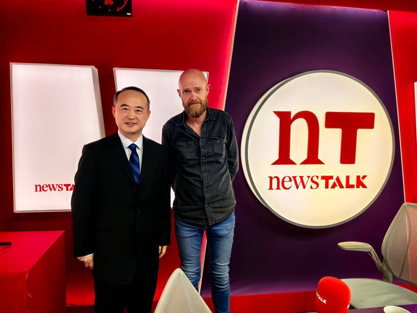 中国驻爱尔兰大使:对华出口一台光刻机,利润相当于20万吨猪肉