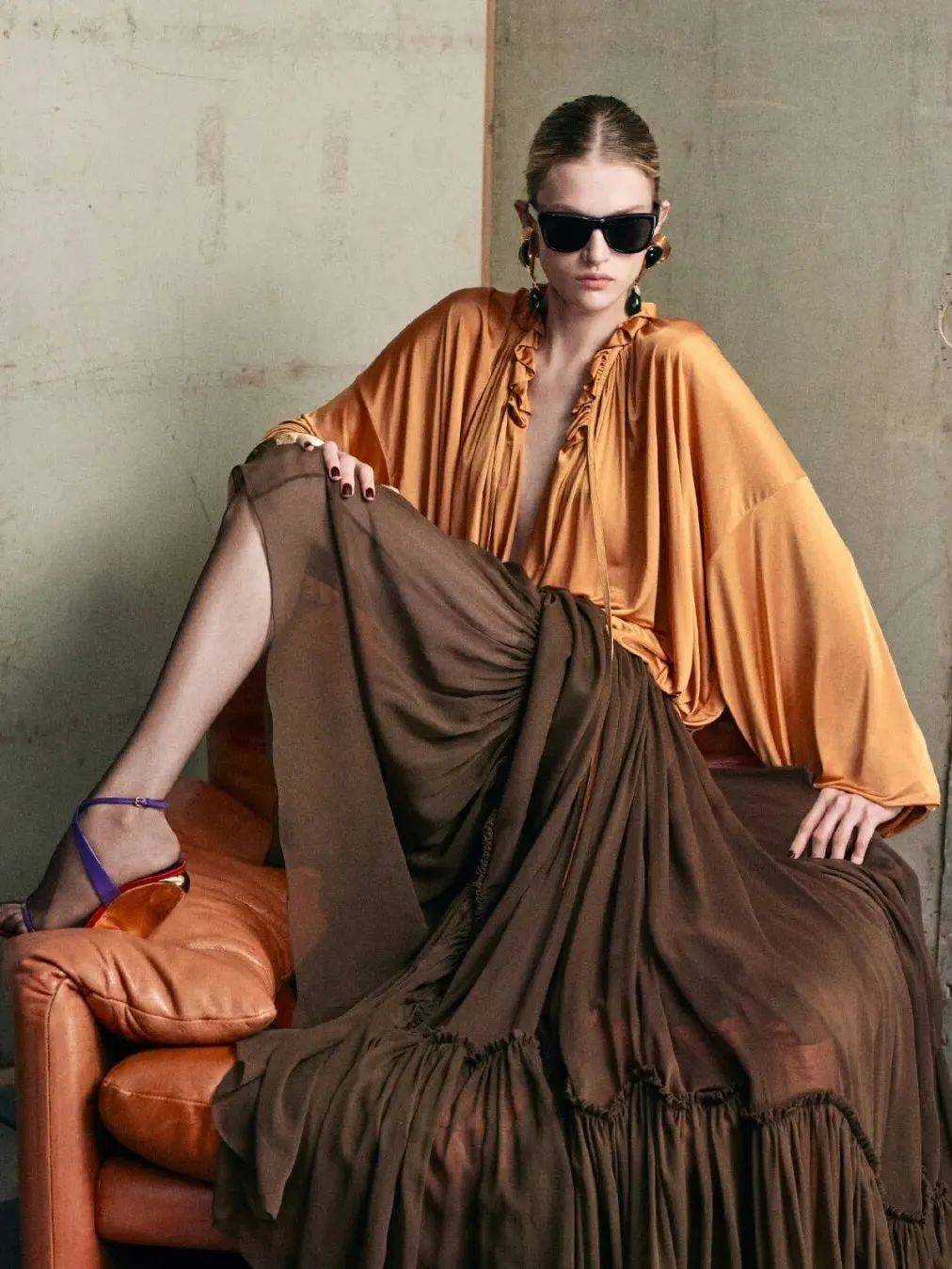 质感女人怎么都在穿这个颜色?