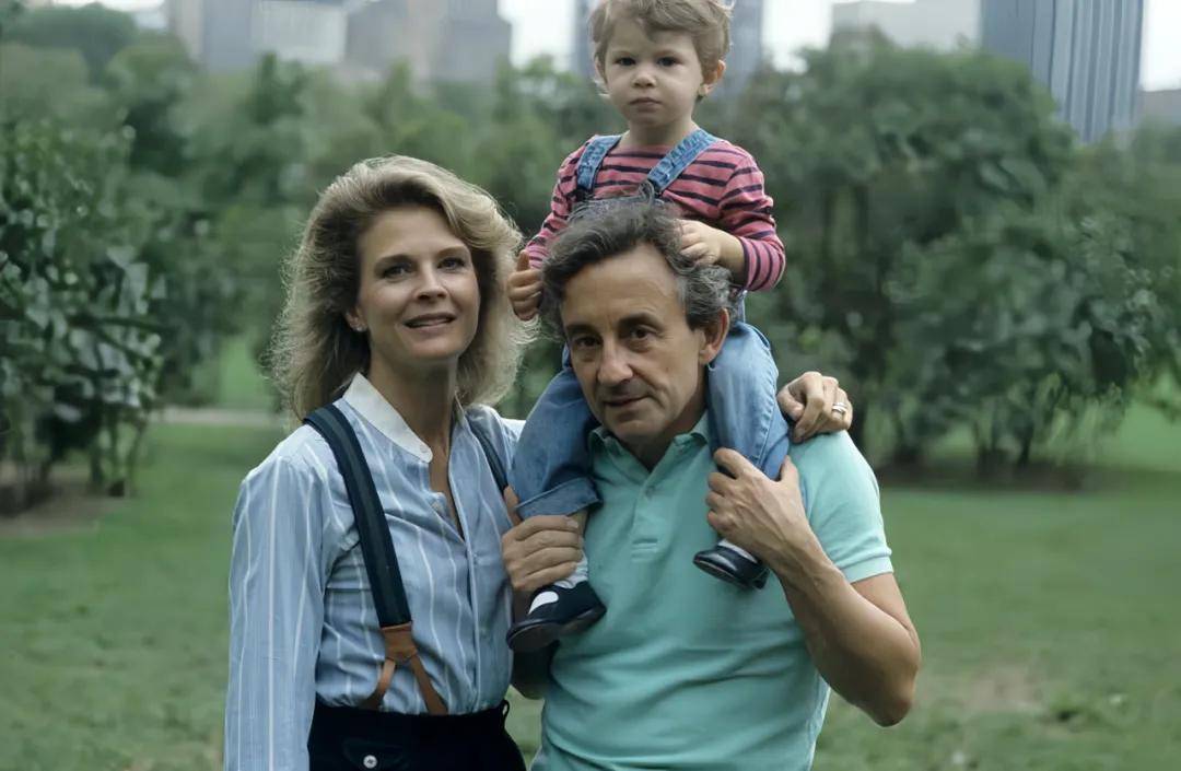 年近四十,二孩妈妈,不骨感不时髦,却成了女魔头接班人