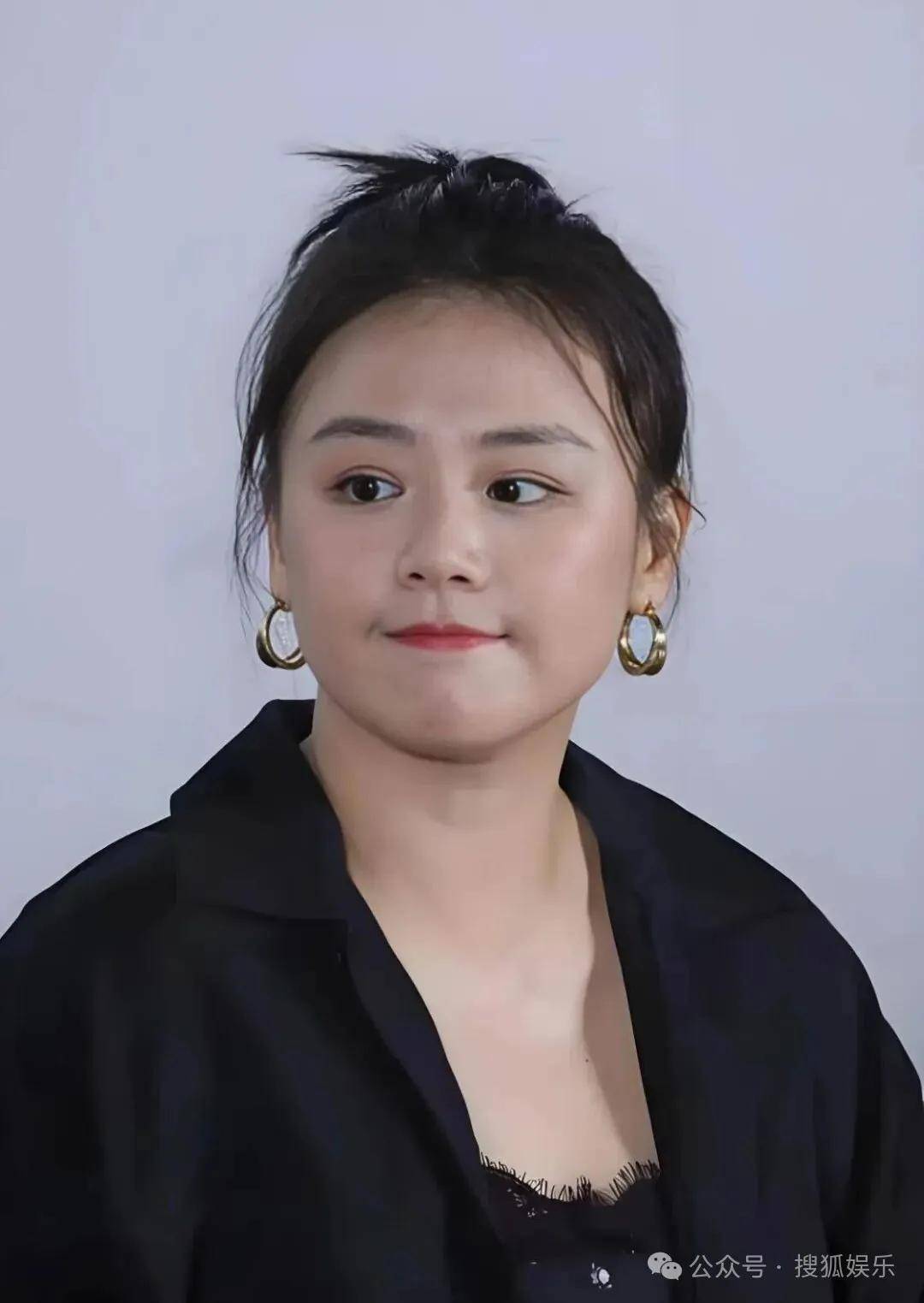 被全网劝分的这对终于分手了?她最近的状态确实肉眼可见的好!