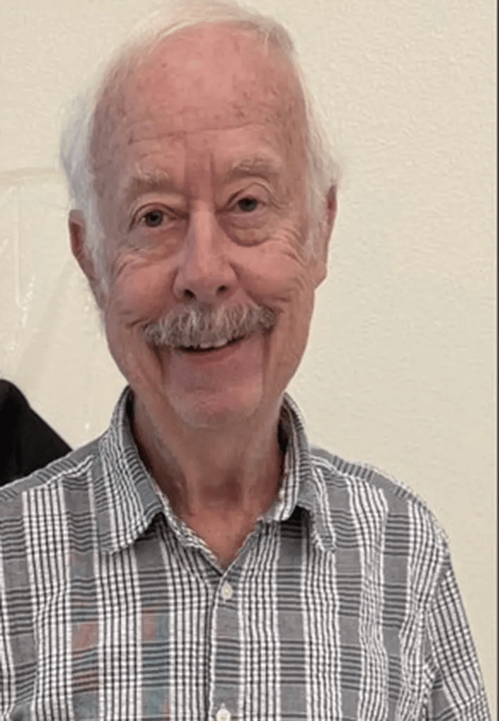 女儿发现父亲从美国疗养院离奇消失,几小时后被告知死在冷冻柜