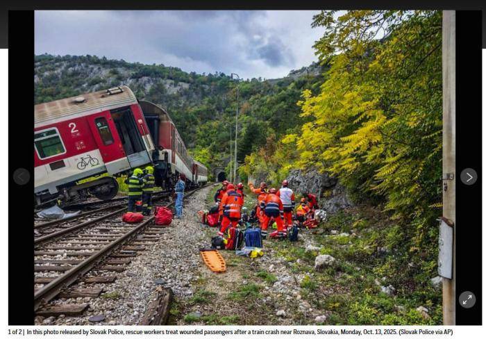 斯洛伐克两列火车相撞 约100人受伤