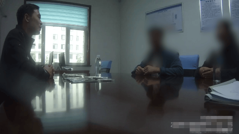 紧急搜查！山东一包裹里惊现半斤黄金！