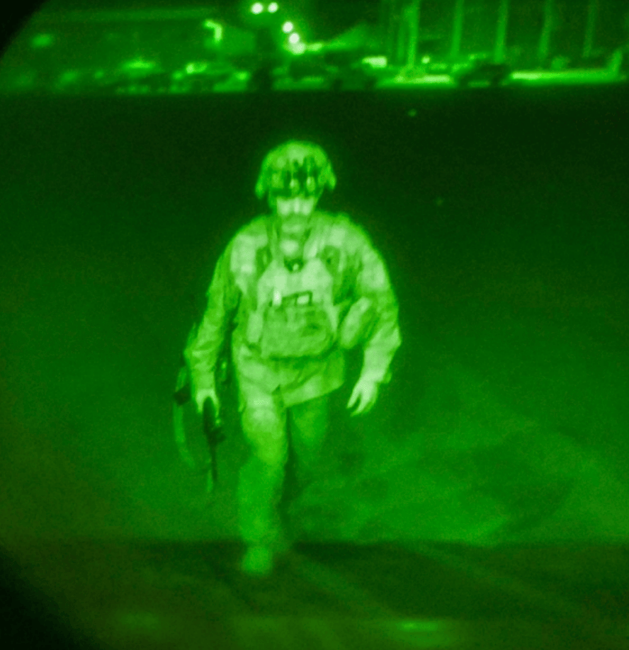 想拿诺奖的特朗普其实很想动武