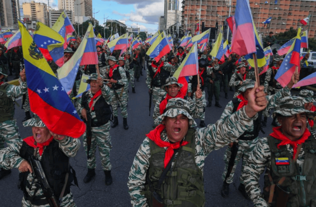 想拿诺奖的特朗普其实很想动武