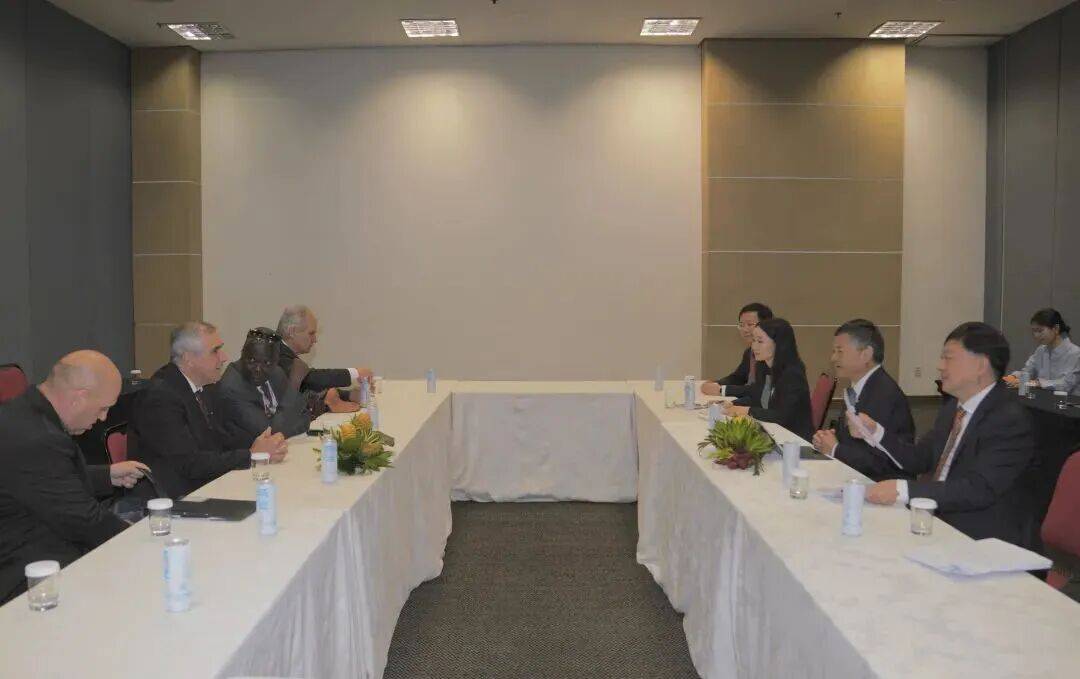 生态环境部部长黄润秋出席甲烷与其他非二氧化碳温室气体峰会并会见外方高级代表